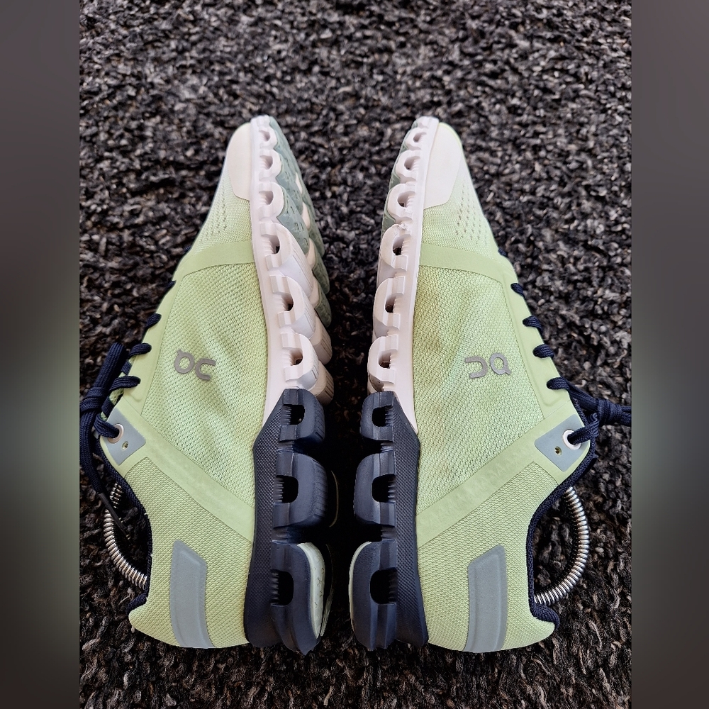 On Cloud Cloudflow 3 Running Shoes Woman Size 7 Meadow Green White**Pls Read** - Picture 15 of 16